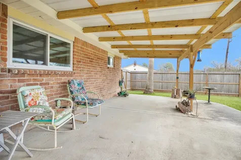 8422 Oakhaven Road La Porte TX 77571
