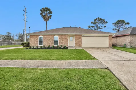 8422 Oakhaven Road La Porte TX 77571
