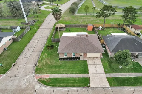 8422 Oakhaven Road La Porte TX 77571