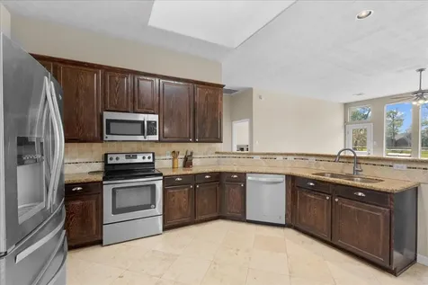 1518 William Trace Baytown TX 77523