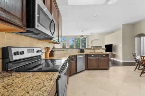 1518 William Trace Baytown TX 77523