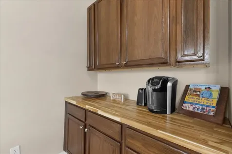1518 William Trace Baytown TX 77523