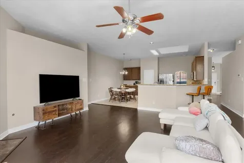 1518 William Trace Baytown TX 77523