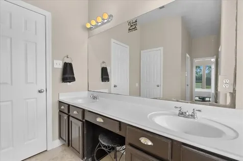 1518 William Trace Baytown TX 77523