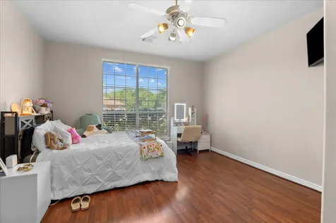 1518 William Trace Baytown TX 77523
