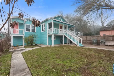 4728 Avenue R 1/2 Galveston TX 77551