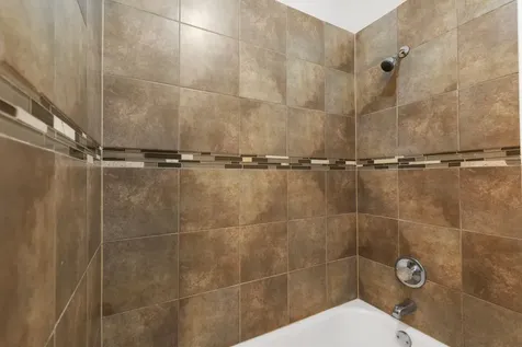 4728 Avenue R 1/2 Galveston TX 77551