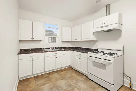 4728 Avenue R 1/2 Galveston TX 77551