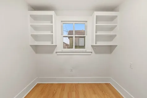 4728 Avenue R 1/2 Galveston TX 77551