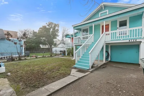 4728 Avenue R 1/2 Galveston TX 77551