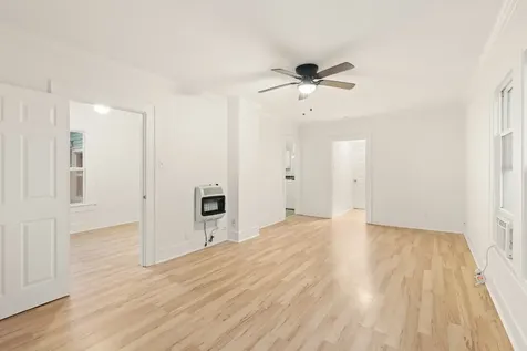 4728 Avenue R 1/2 Galveston TX 77551