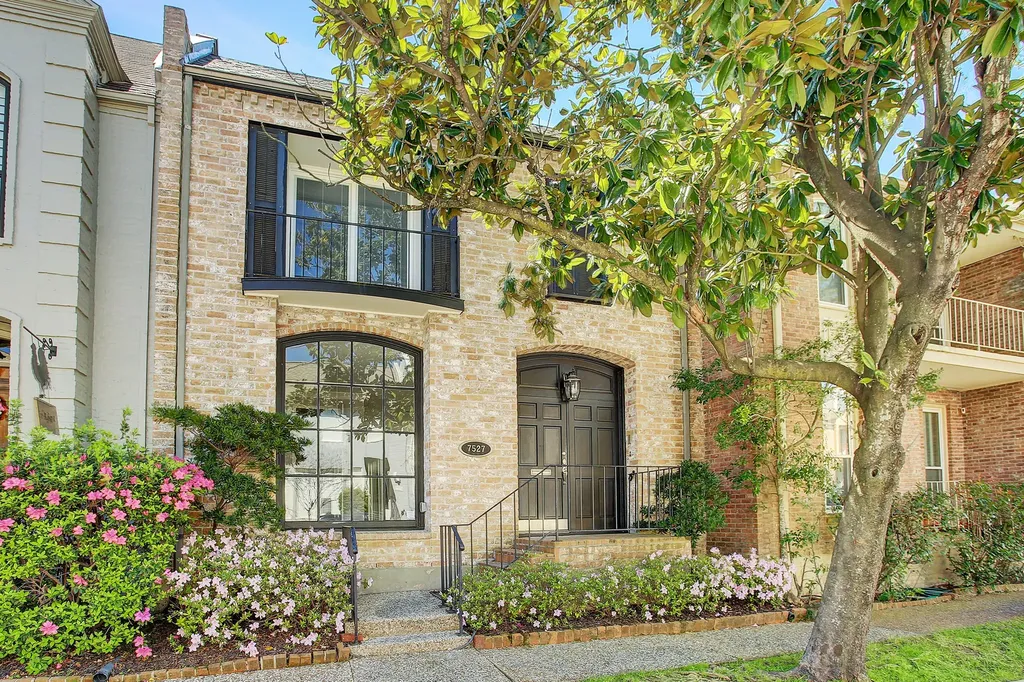 7527 Del Monte Drive Houston TX 77063