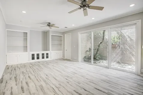 7527 Del Monte Drive Houston TX 77063