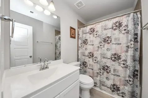 2610 Blue Abbott Drive Fresno TX 77545
