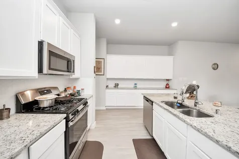 2610 Blue Abbott Drive Fresno TX 77545