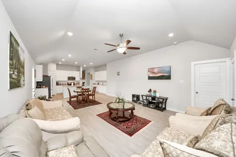 2610 Blue Abbott Drive Fresno TX 77545