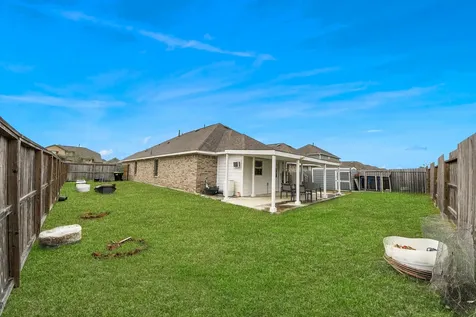 2610 Blue Abbott Drive Fresno TX 77545