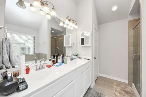 2610 Blue Abbott Drive Fresno TX 77545