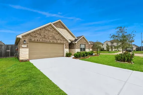 2610 Blue Abbott Drive Fresno TX 77545