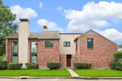 7447 Cambridge Street 32 Houston TX 77054