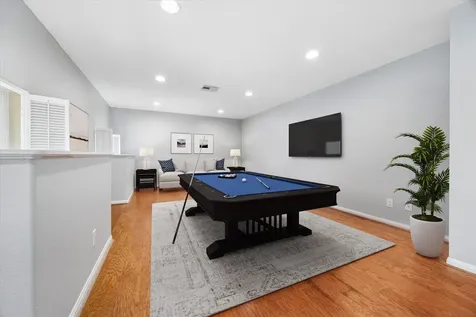 7447 Cambridge Street 32 Houston TX 77054