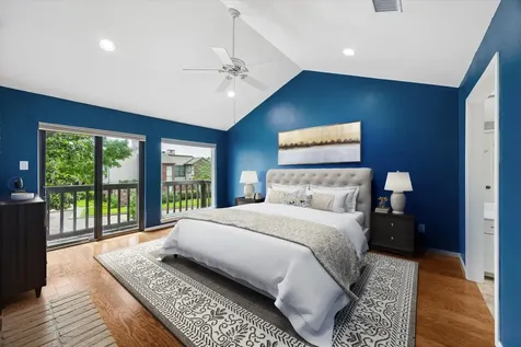 7447 Cambridge Street 32 Houston TX 77054