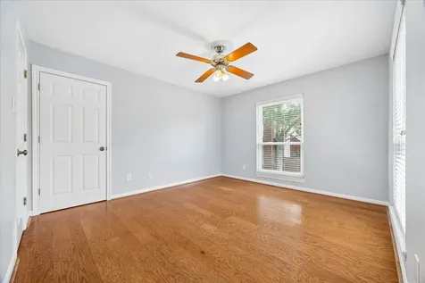 7447 Cambridge Street 32 Houston TX 77054