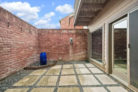 7447 Cambridge Street 32 Houston TX 77054