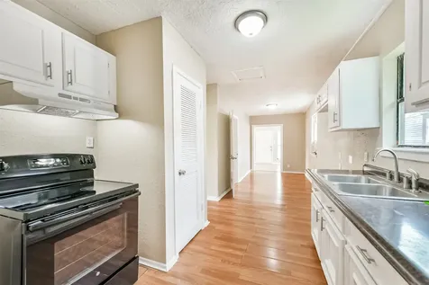 7615 Avenue E Houston TX 77012