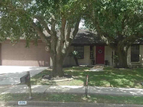 806 Country Place Blvd Street Pearland TX 77584