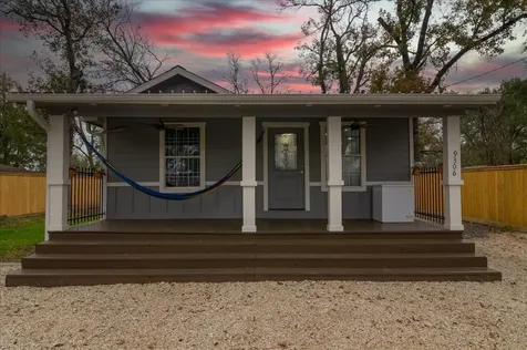 9306 Bertwood Street Houston TX 77016
