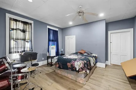 610 W Davis Street Hearne TX 77859