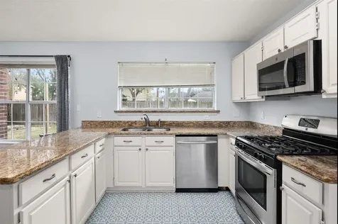 4207 Royal Manor Drive Pasadena TX 77505