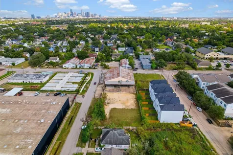 3368 Dixie Drive Houston TX 77021
