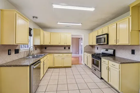 16810 Blairstone Houston TX 77084