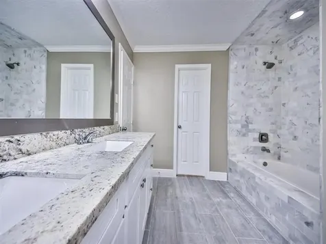 10519 Laneview Drive Houston TX 77070