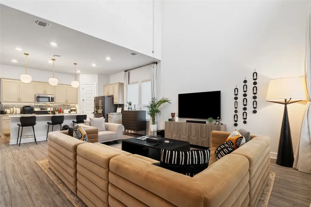 4504 Cool Gray Cove Austin TX 78747