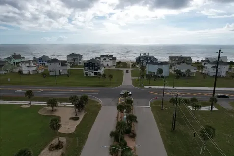 18103 Shaman Drive Galveston TX 77554