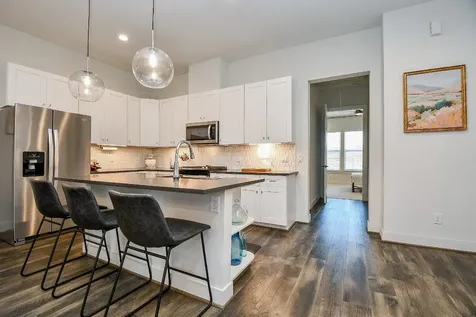 5710 White Magnolia Street Houston TX 77091