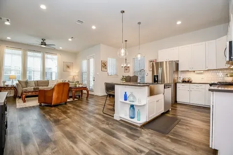 5710 White Magnolia Street Houston TX 77091