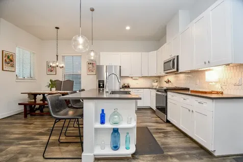 5710 White Magnolia Street Houston TX 77091