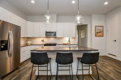 5710 White Magnolia Street Houston TX 77091