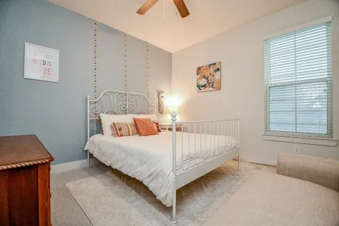 5710 White Magnolia Street Houston TX 77091