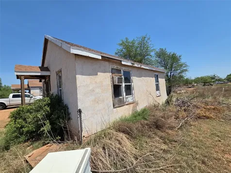 711 E Hill Street Spur TX 79370