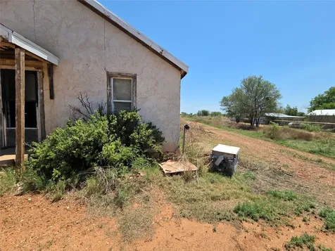 711 E Hill Street Spur TX 79370