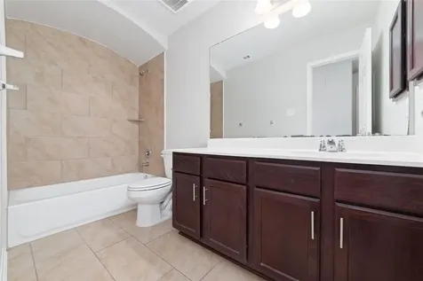 2707 Golden Hills Court Fresno TX 77545