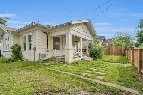 1109 Gargan Street Houston TX 77009