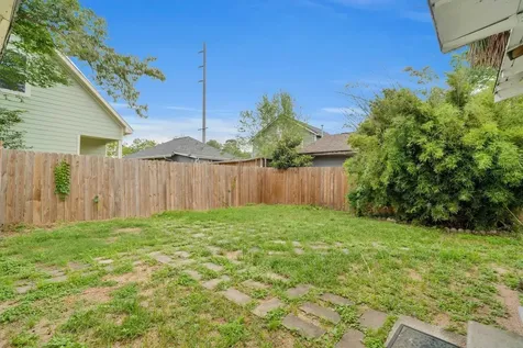 1109 Gargan Street Houston TX 77009