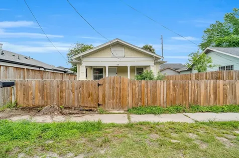 1109 Gargan Street Houston TX 77009