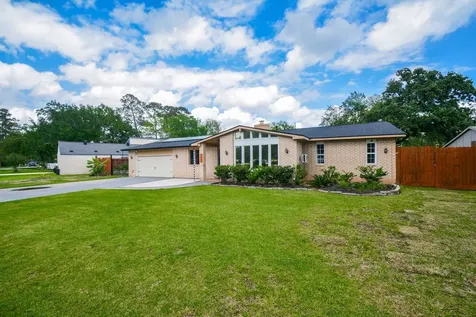 1402 Chestnut Ridge Road Kingwood TX 77339
